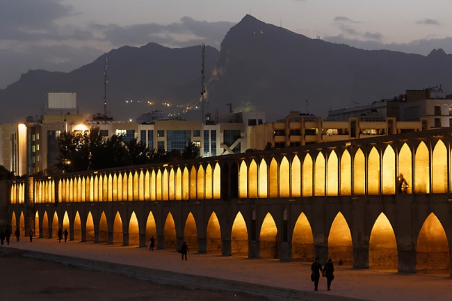 Ispahan-Pont des 33 arches-008